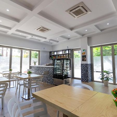 Algiers Hotel Zinou Zm מראה חיצוני תמונה