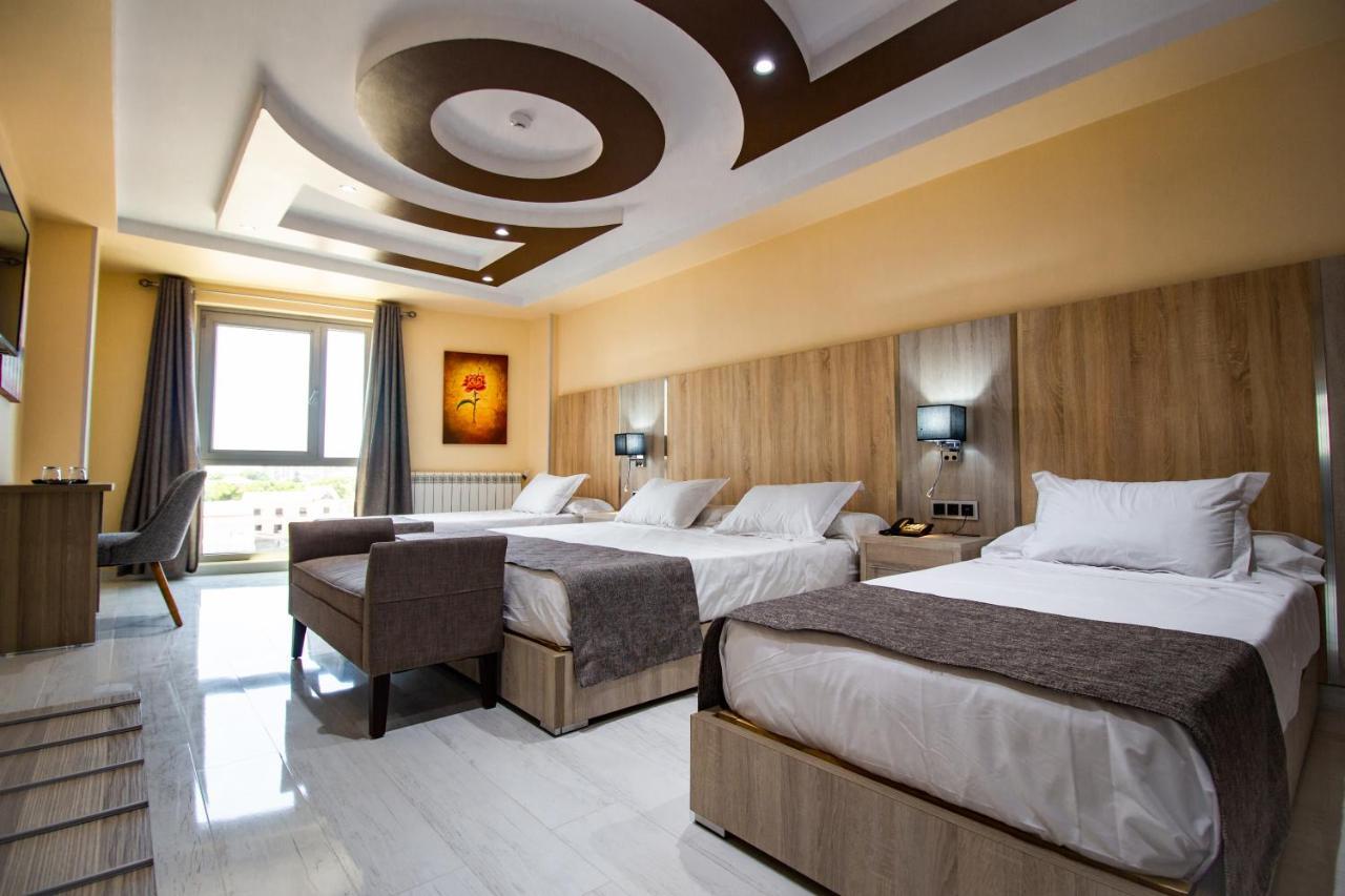 Algiers Hotel Zinou Zm מראה חיצוני תמונה