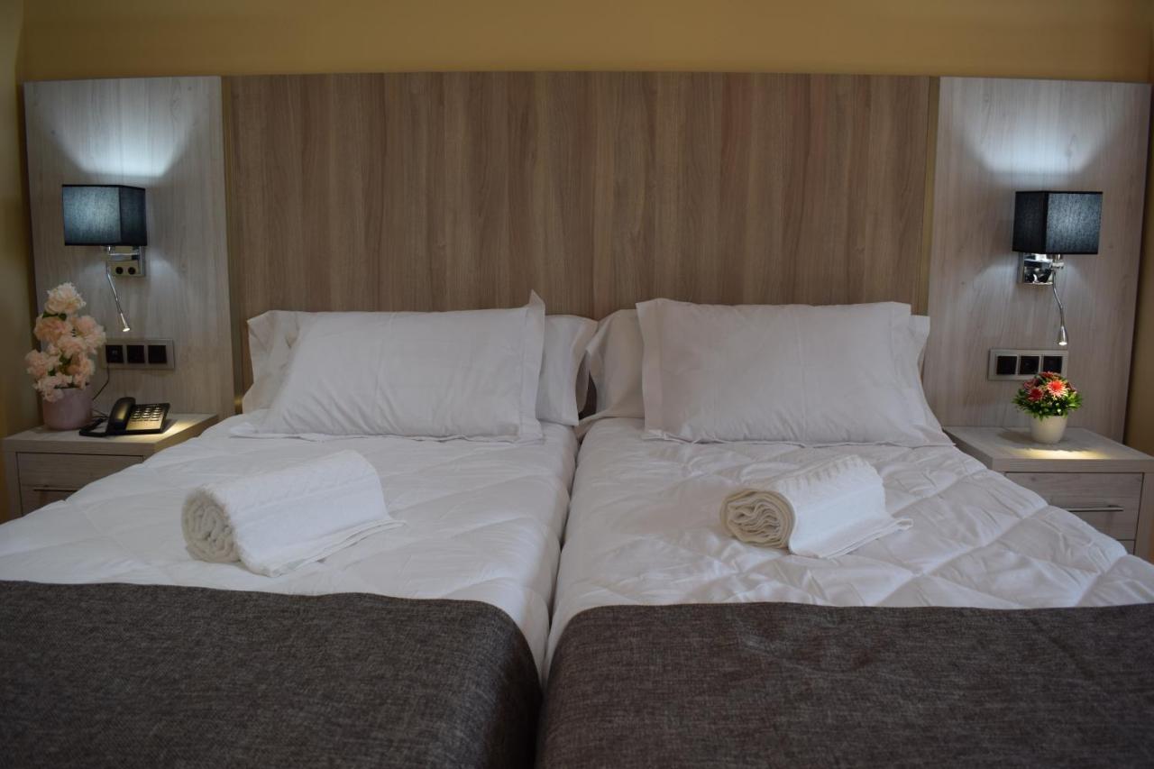 Algiers Hotel Zinou Zm מראה חיצוני תמונה