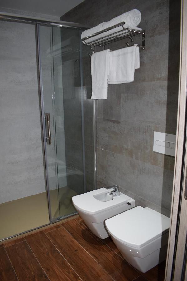 Algiers Hotel Zinou Zm מראה חיצוני תמונה